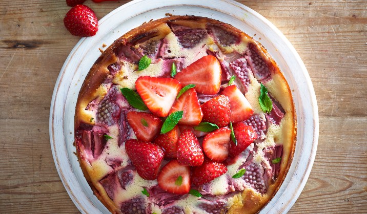 Baked Strawberry Cheesecake