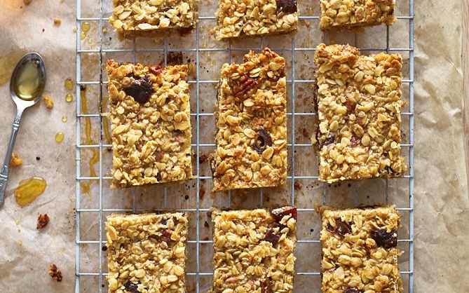 These are a wonderfully filling and energy-supplying breakfast treat! Using your favourite granola and dried fruits, it is a great way of using up any squashy bananas. I like to grate apple into these, but you could also grate in pear. 